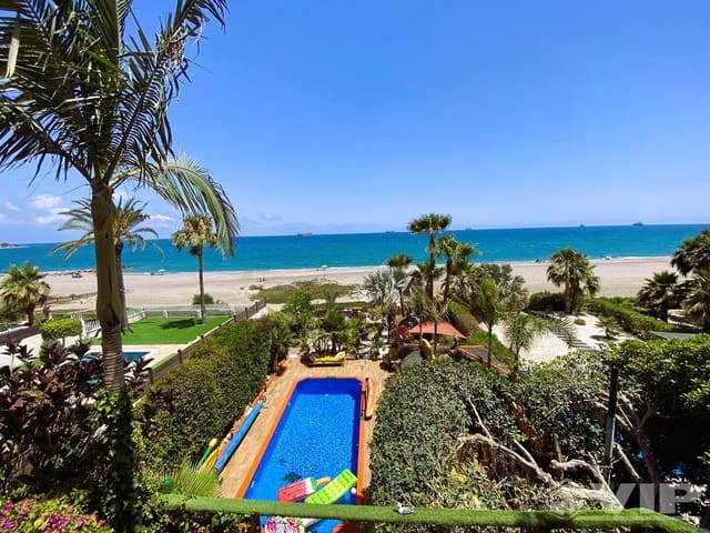 5 slaapkamer Villa te koop in Cala Marqués, Vera met zwembad - € 1.095.000 (Ref: 8375066)