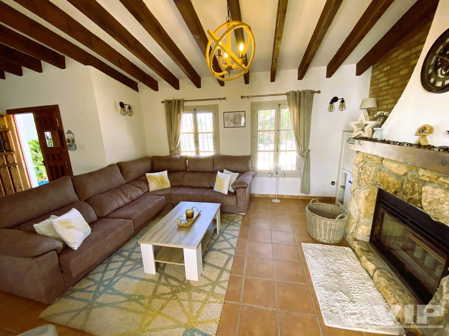 6 soveværelse Villa til salg i Antas med swimmingpool - € 575.000 (Ref: 8553511)