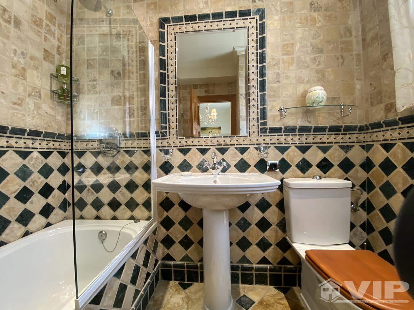 4 slaapkamer Villa te koop in Desert Springs met zwembad - € 795.000 (Ref: 8675074)