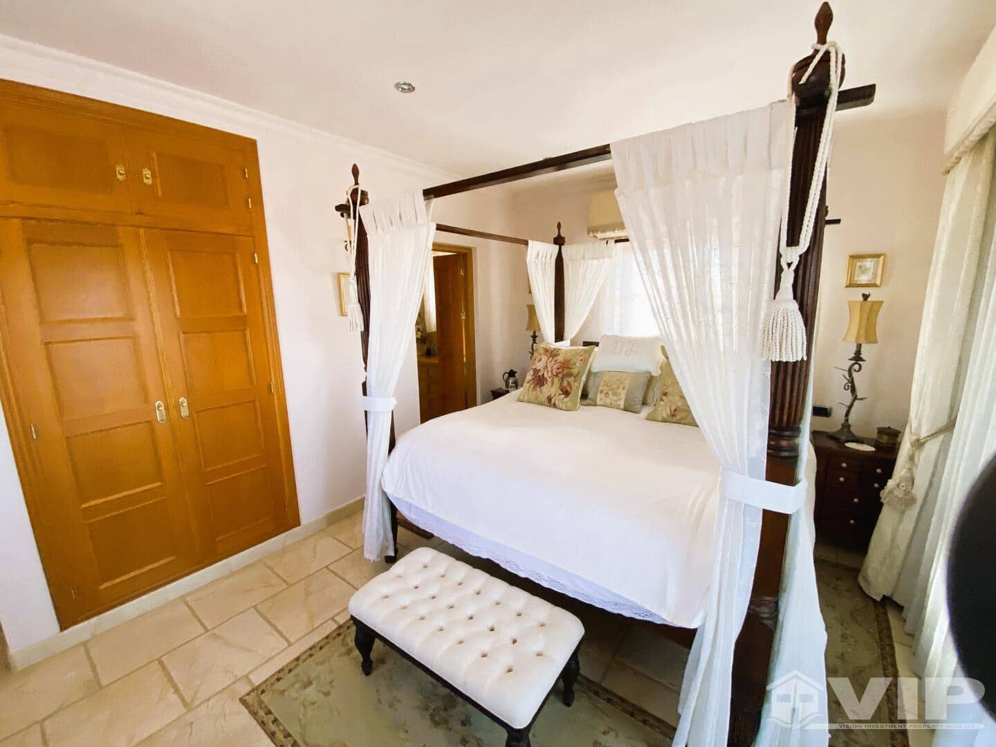 4 slaapkamer Villa te koop in Desert Springs met zwembad - € 795.000 (Ref: 8675074)