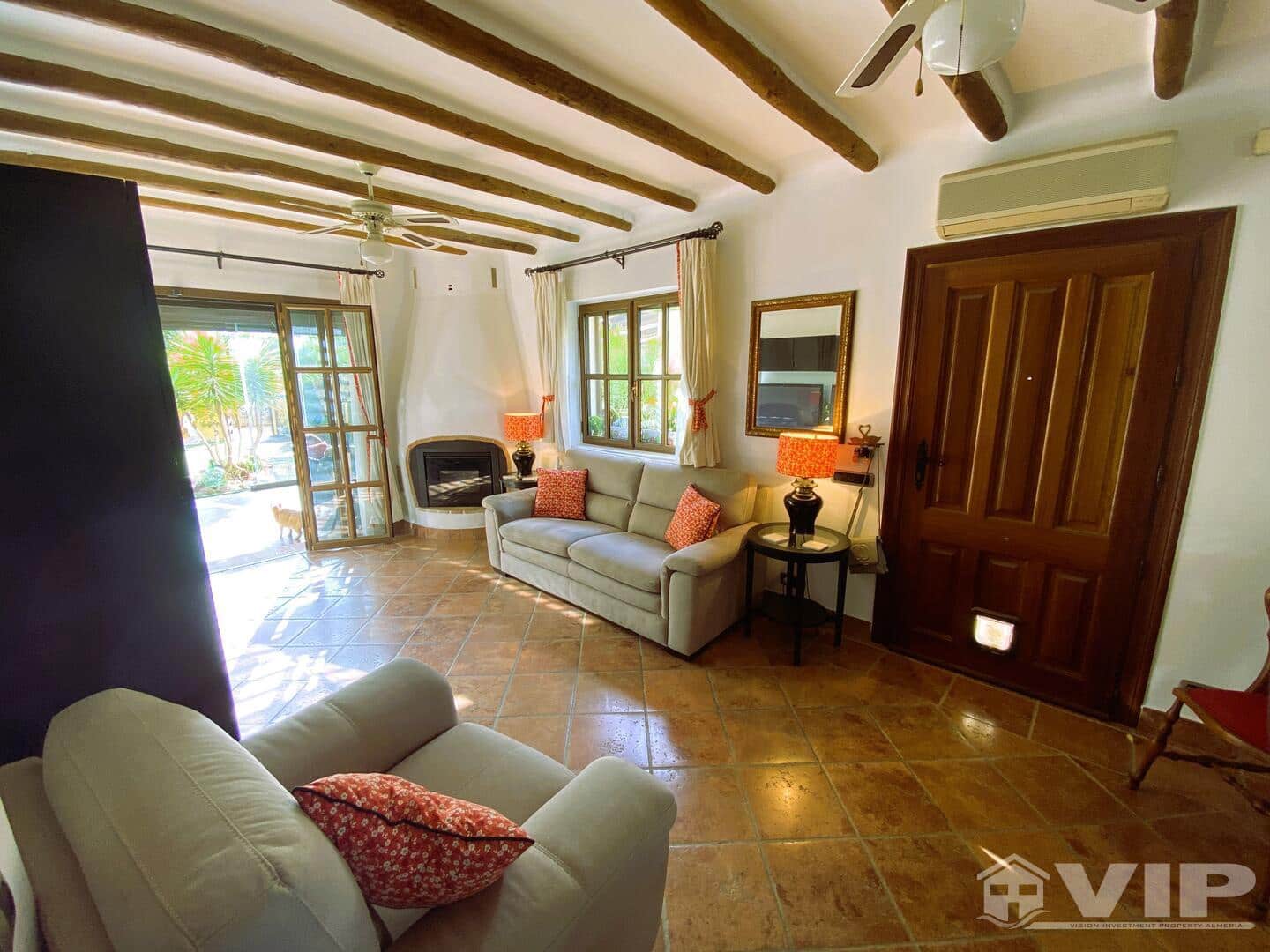 Chalet de 3 habitaciones en Vera en venta con piscina - 289.500 € (Ref: 8912075)