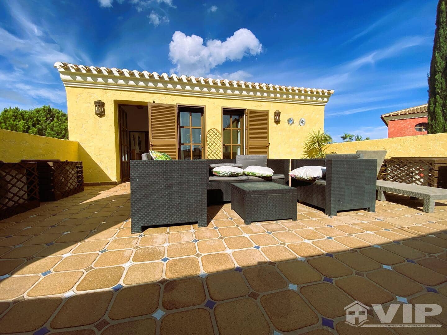 Chalet de 3 habitaciones en Vera en venta con piscina - 289.500 € (Ref: 8912075)