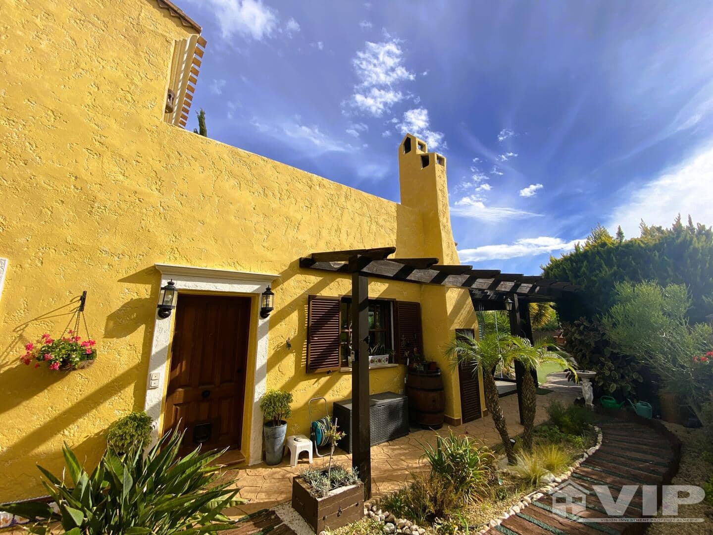 Chalet de 3 habitaciones en Vera en venta con piscina - 289.500 € (Ref: 8912075)