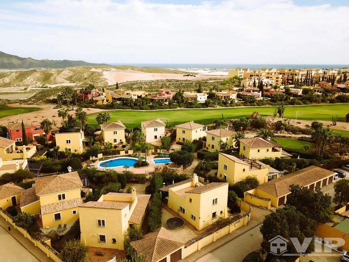 Chalet de 3 habitaciones en Vera en venta con piscina - 289.500 € (Ref: 8912075)