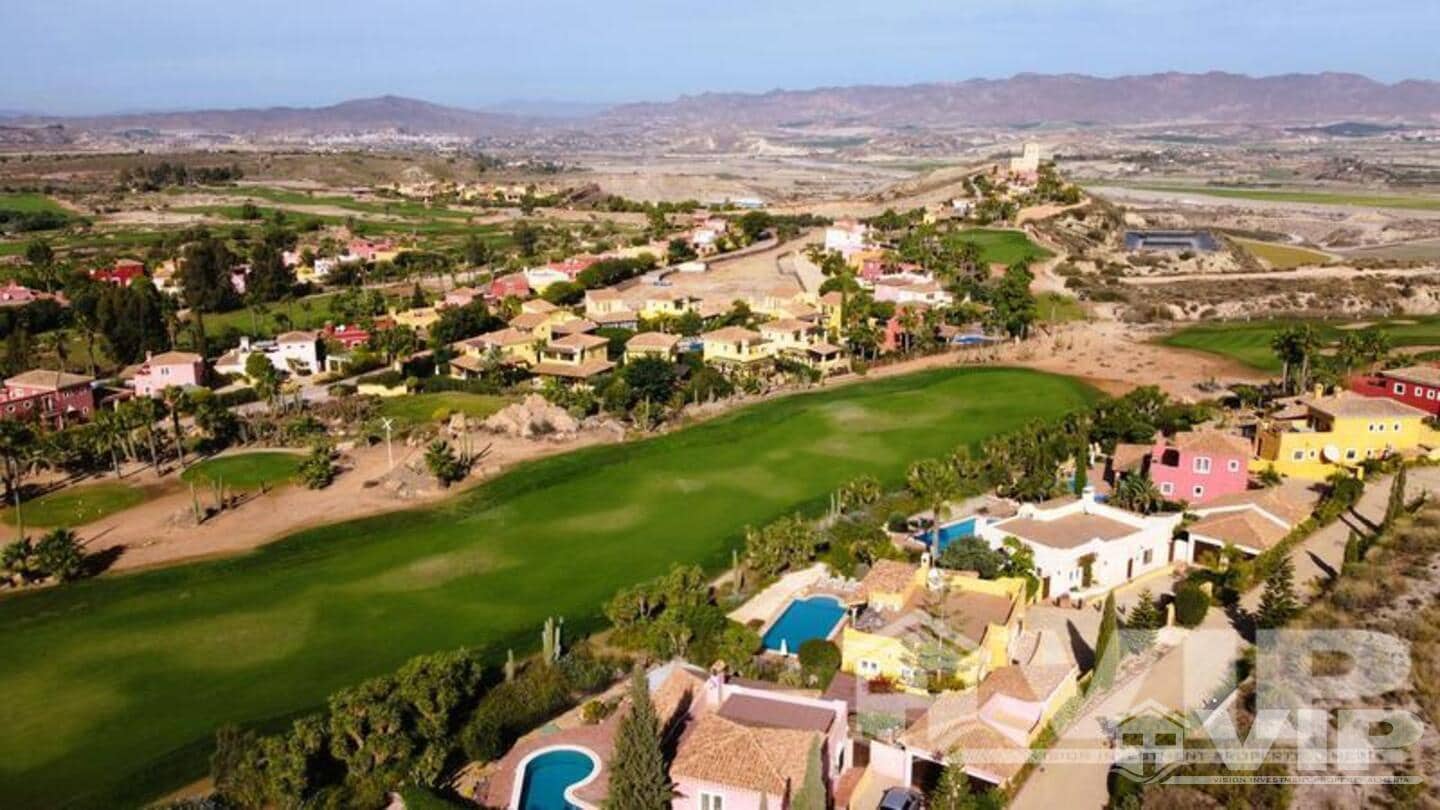 Chalet de 3 habitaciones en Vera en venta con piscina - 289.500 € (Ref: 8912075)