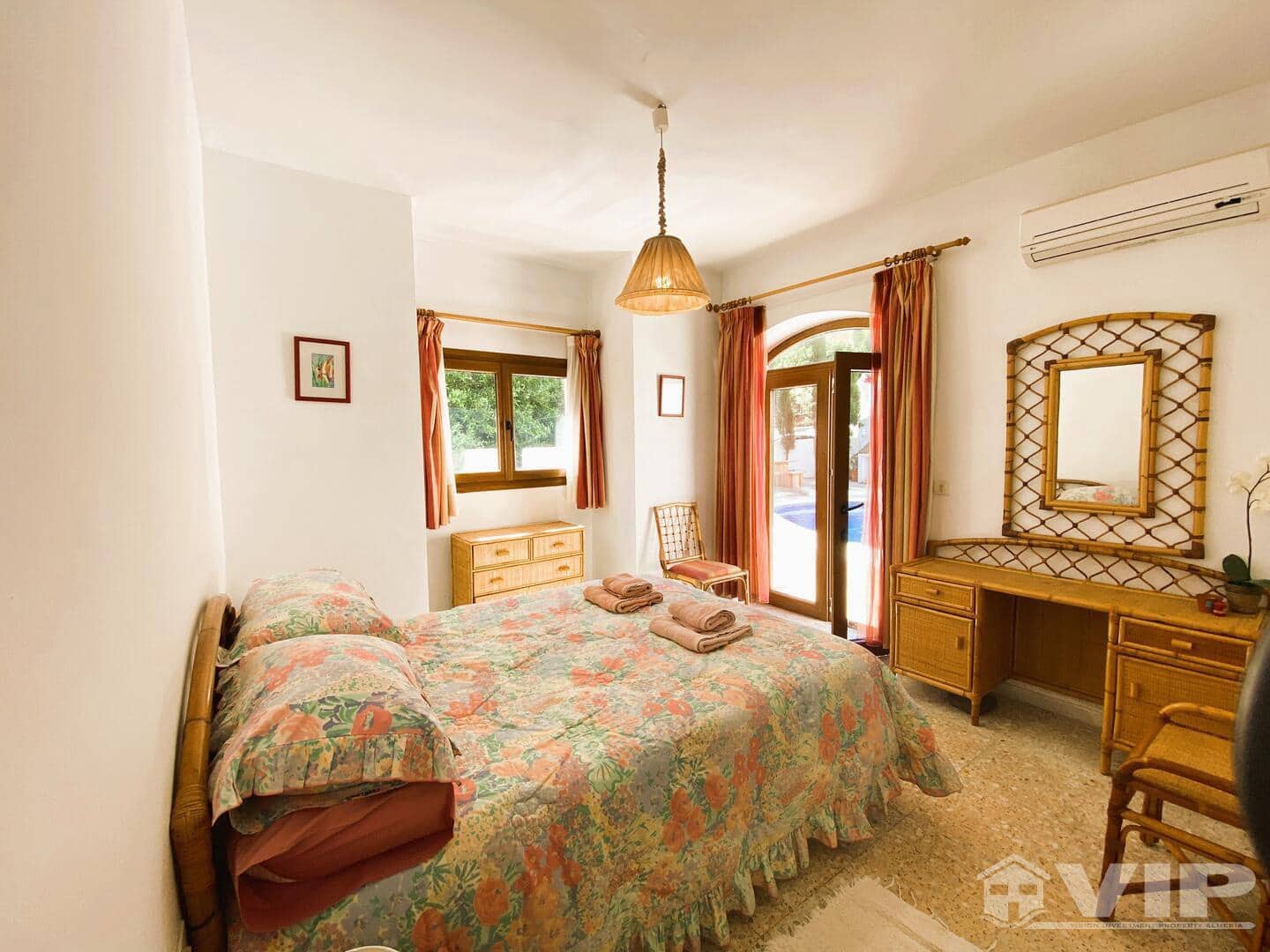 4 Zimmer Villa zu verkaufen in Mojacar mit Pool - 550.000 € (Ref: 9271735)