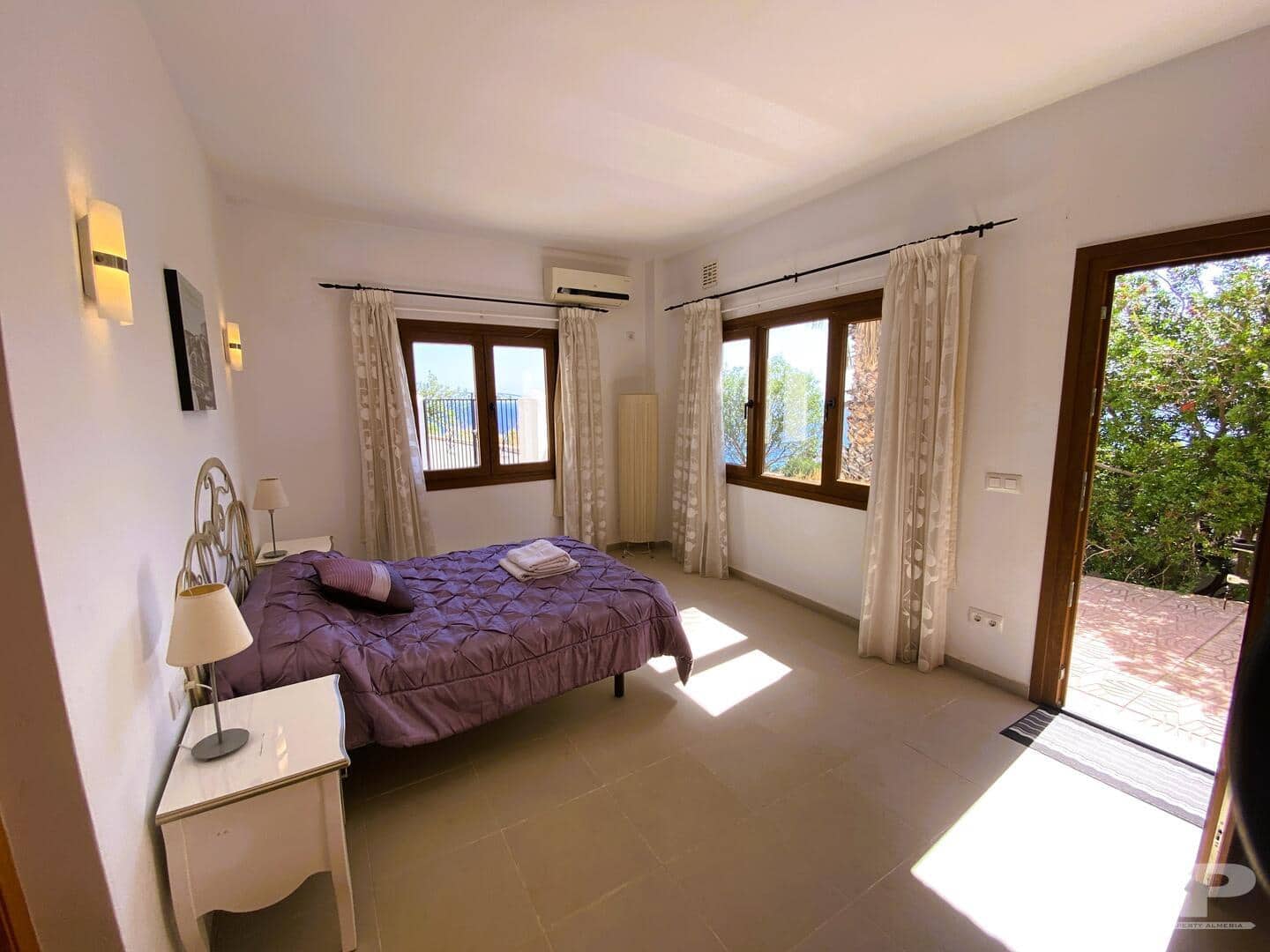 4 Zimmer Villa zu verkaufen in Mojacar mit Pool - 550.000 € (Ref: 9271735)