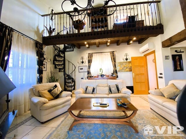 4 sypialnia Willa na sprzedaż w Vera Ciudad, Vera z basenem - 725 000 € (Ref: 9872504)