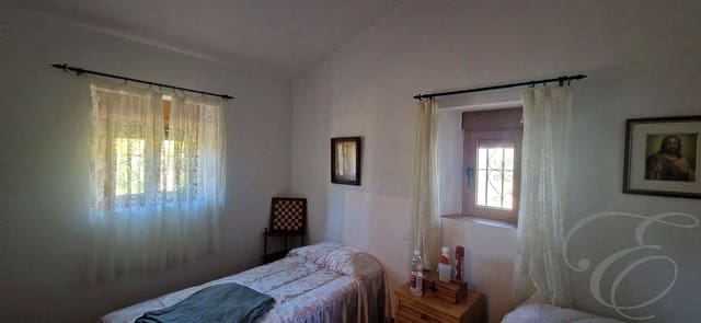 4 chambre Finca/Maison de Campagne à vendre à Comares avec garage - 345 000 € (Ref: 10004578)