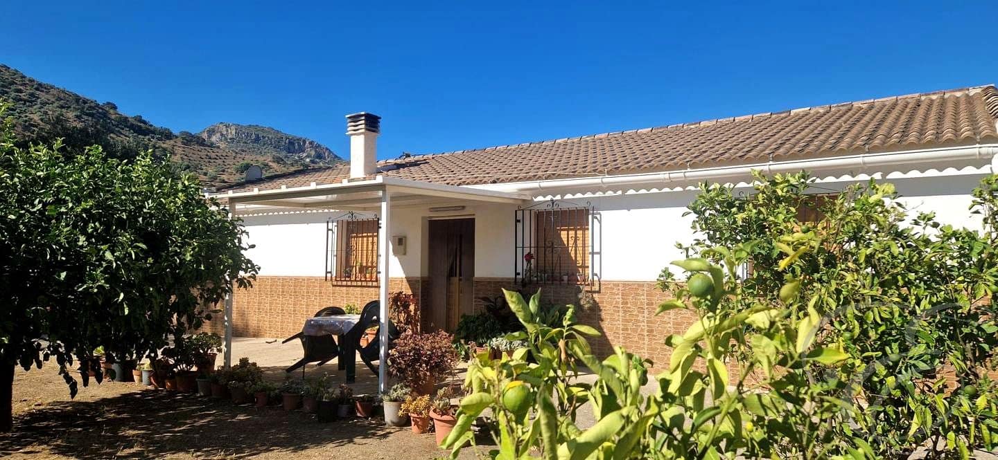4 chambre Finca/Maison de Campagne à vendre à Comares avec garage - 345 000 € (Ref: 10004578)