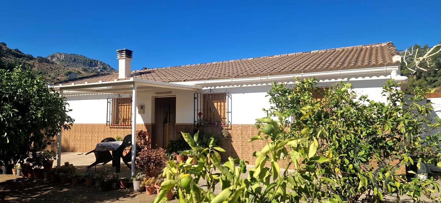 4 chambre Finca/Maison de Campagne à vendre à Comares avec garage - 345 000 € (Ref: 10004578)