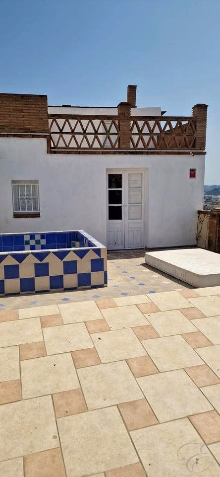 6 sovrum Villa till salu i Velez-Malaga med pool - 279 000 € (Ref: 10004676)