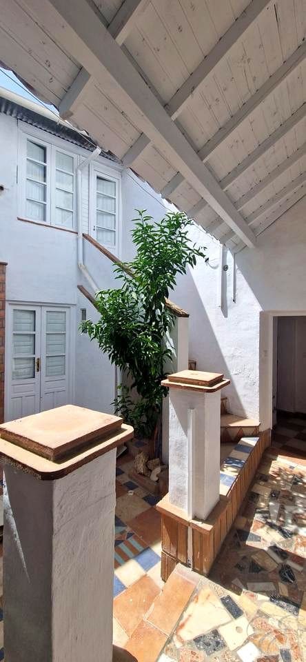 6 sovrum Villa till salu i Velez-Malaga med pool - 279 000 € (Ref: 10004676)