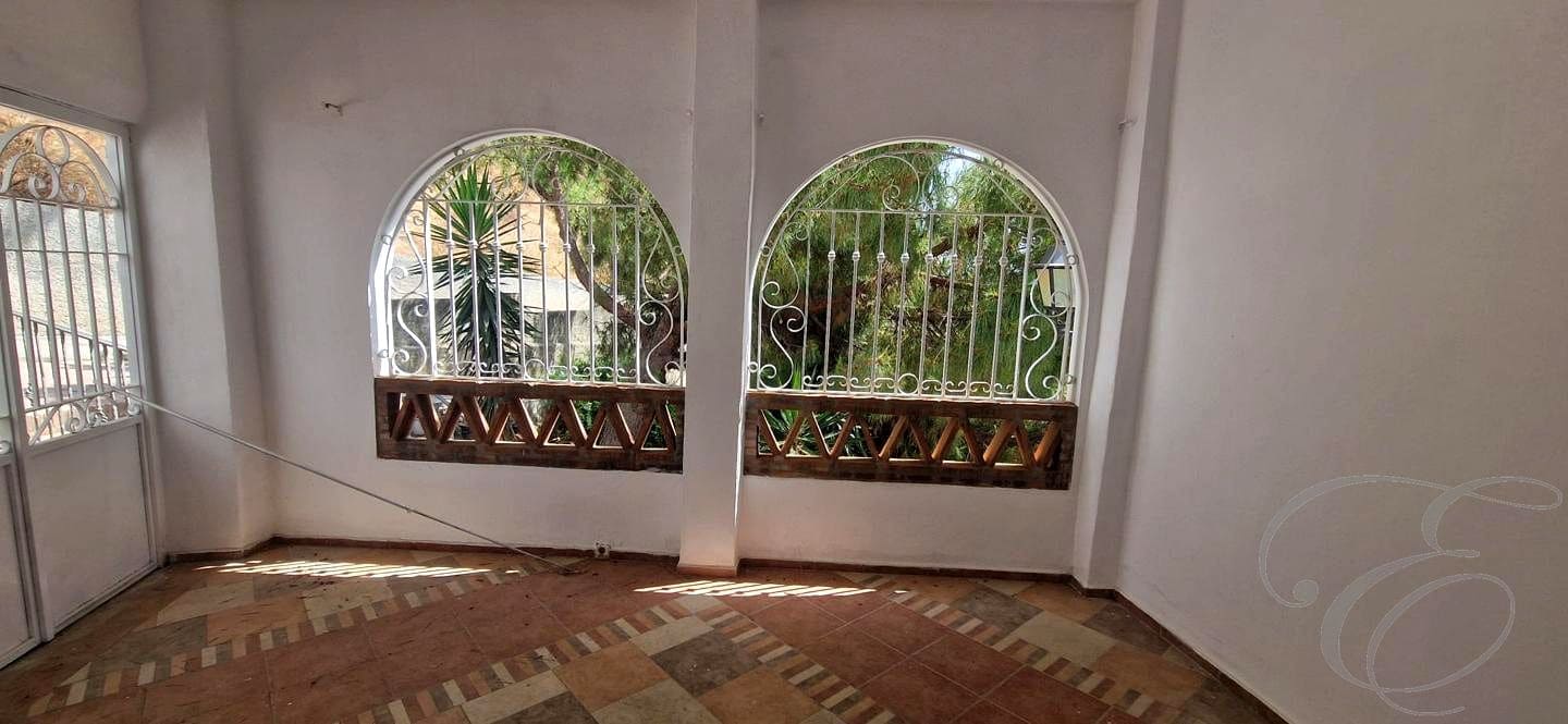 6 sovrum Villa till salu i Velez-Malaga med pool - 279 000 € (Ref: 10004676)