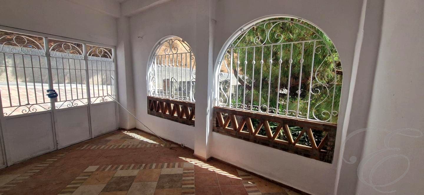6 sovrum Villa till salu i Velez-Malaga med pool - 279 000 € (Ref: 10004676)