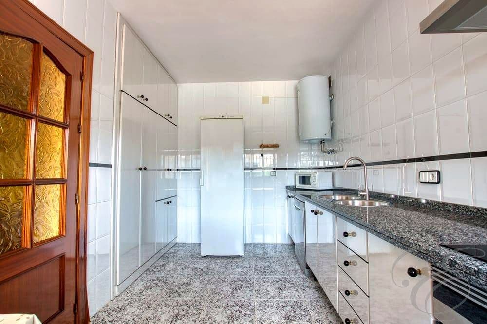 4 slaapkamer Finca/Landhuis te koop in Periana met zwembad - € 440.000 (Ref: 10009512)