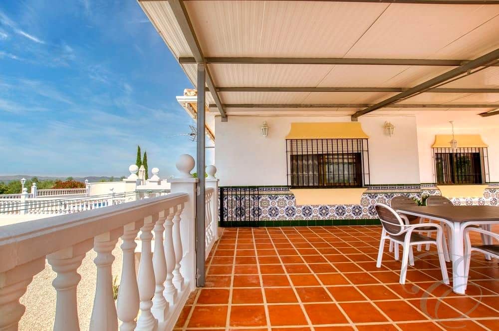 4 slaapkamer Finca/Landhuis te koop in Periana met zwembad - € 440.000 (Ref: 10009512)