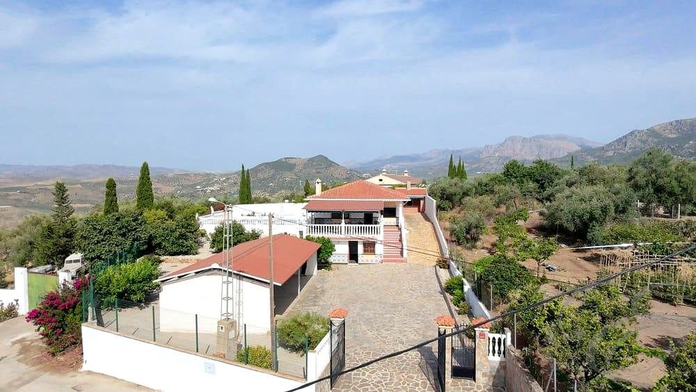 4 slaapkamer Finca/Landhuis te koop in Periana met zwembad - € 440.000 (Ref: 10009512)