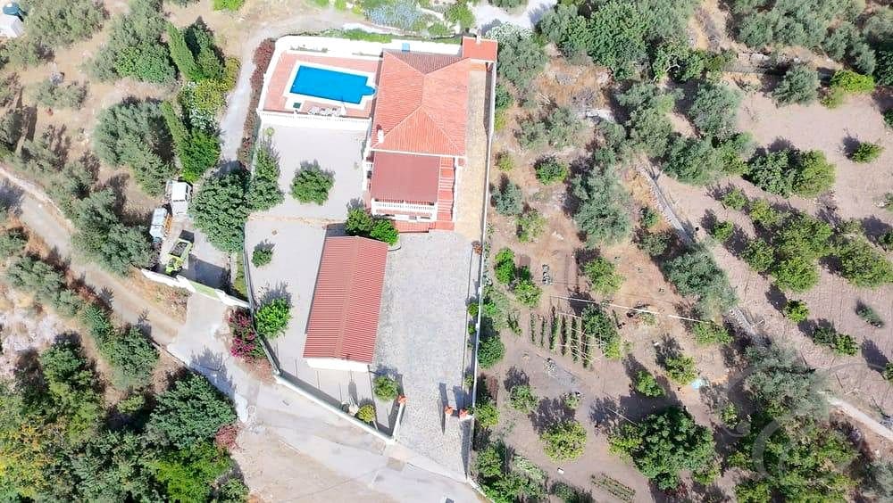 4 slaapkamer Finca/Landhuis te koop in Periana met zwembad - € 440.000 (Ref: 10009512)