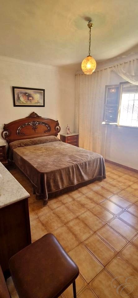 5 Zimmer Villa zu verkaufen in Iznajar mit Garage - 435.000 € (Ref: 10009797)