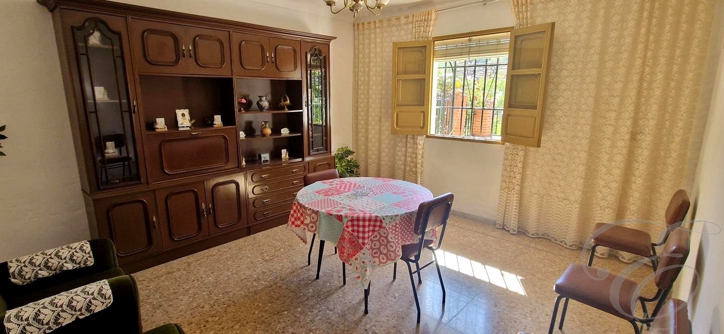 5 Zimmer Villa zu verkaufen in Iznajar mit Garage - 435.000 € (Ref: 10009797)