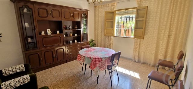 5 Zimmer Villa zu verkaufen in Iznájar mit Garage - 435.000 € (Ref: 10009797)