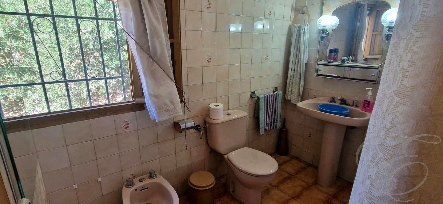 5 Zimmer Villa zu verkaufen in Iznajar mit Garage - 435.000 € (Ref: 10009797)