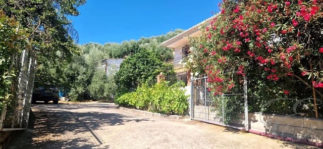 5 Zimmer Villa zu verkaufen in Iznájar mit Garage - 435.000 € (Ref: 10009797)