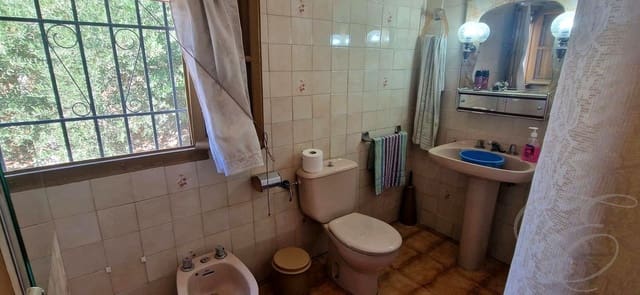 5 Zimmer Villa zu verkaufen in Iznájar mit Garage - 435.000 € (Ref: 10009797)