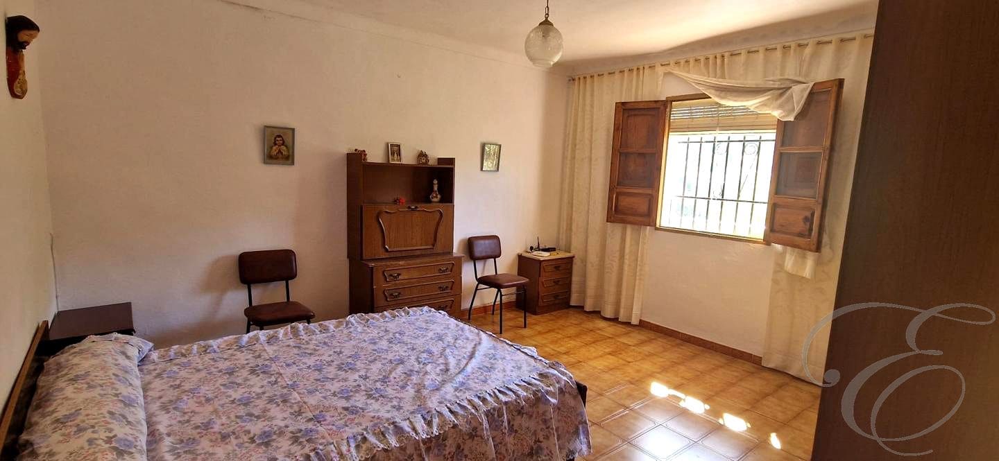 5 Zimmer Villa zu verkaufen in Iznajar mit Garage - 435.000 € (Ref: 10009797)