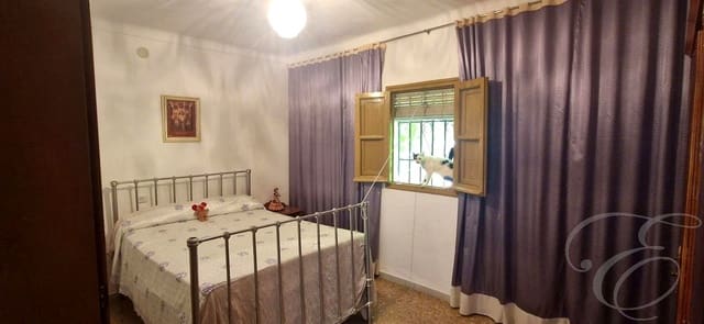 5 chambre Villa/Maison à vendre à Iznájar avec garage - 435 000 € (Ref: 10009797)