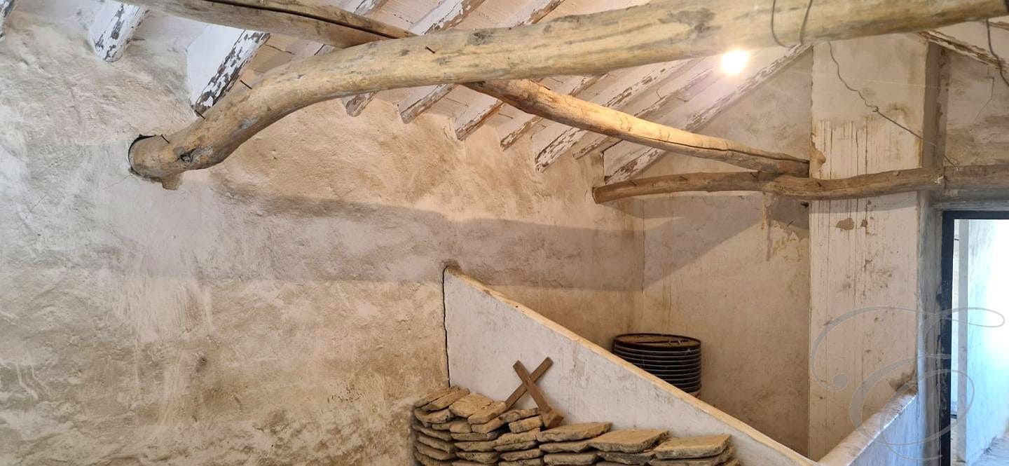 5 bedroom Finca/Country House for sale in Iznajar with garage - € 390,000 (Ref: 10014161)