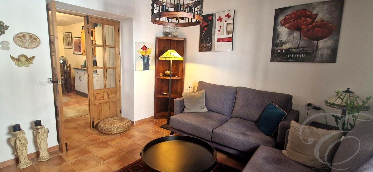 2 bedroom Villa for sale in Velez-Malaga - € 199,500 (Ref: 10024663)