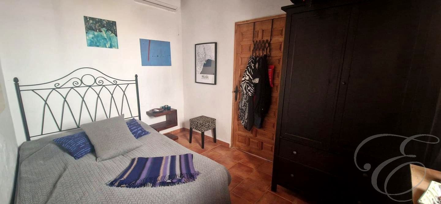 2 bedroom Villa for sale in Velez-Malaga - € 199,500 (Ref: 10024663)