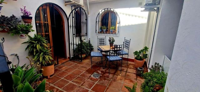 2 bedroom Villa for sale in Vélez-Málaga - € 199,500 (Ref: 10024663)