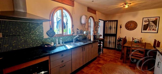 2 bedroom Villa for sale in Vélez-Málaga - € 199,500 (Ref: 10024663)