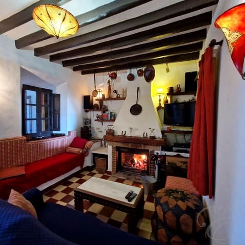 6 sovrum Villa till salu i Comares med pool garage - 324 500 € (Ref: 10030936)