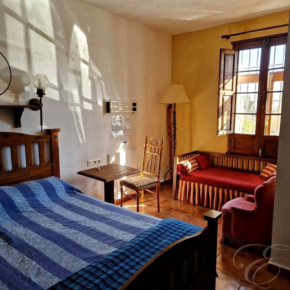 6 chambre Villa/Maison à vendre à Comares avec piscine garage - 324 500 € (Ref: 10030936)