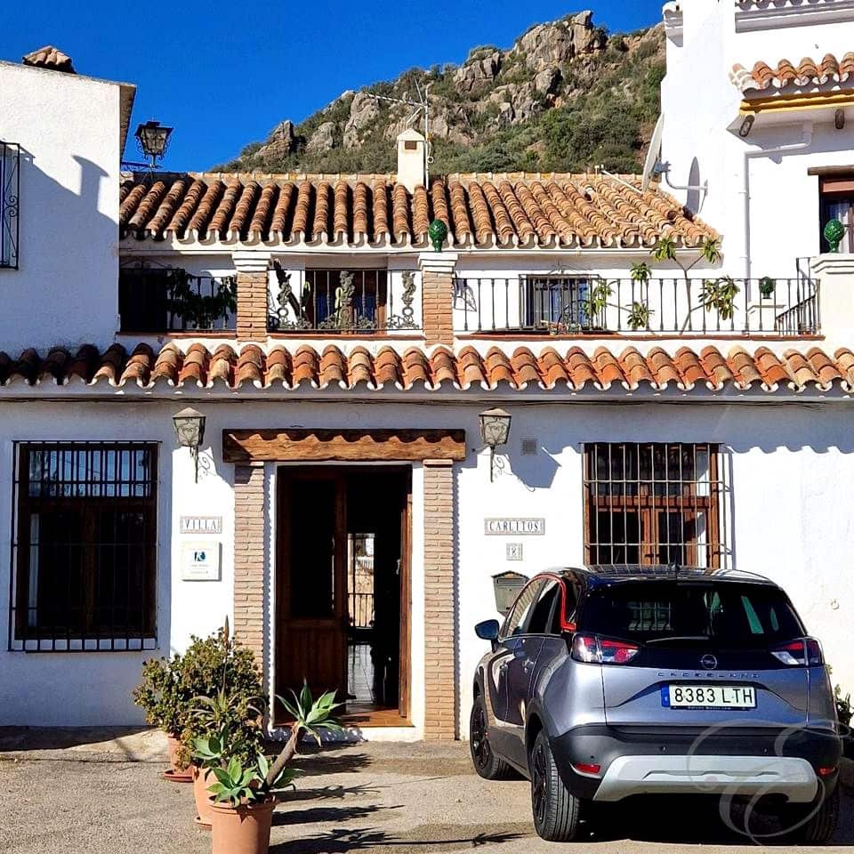 6 chambre Villa/Maison à vendre à Comares avec piscine garage - 324 500 € (Ref: 10030936)