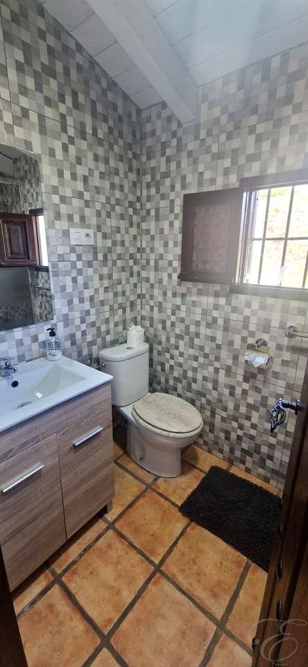 2 slaapkamer Finca/Landhuis te koop in Villanueva de la Concepcion met zwembad - € 235.000 (Ref: 10043555)