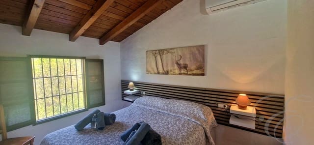 2 slaapkamer Finca/Landhuis te koop in Villanueva de la Concepcion met zwembad - € 235.000 (Ref: 10043555)