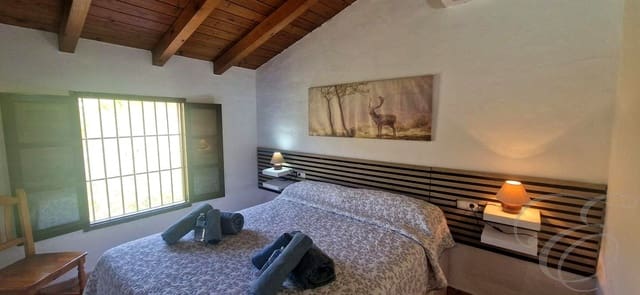 2 slaapkamer Finca/Landhuis te koop in Villanueva de la Concepcion met zwembad - € 235.000 (Ref: 10043555)