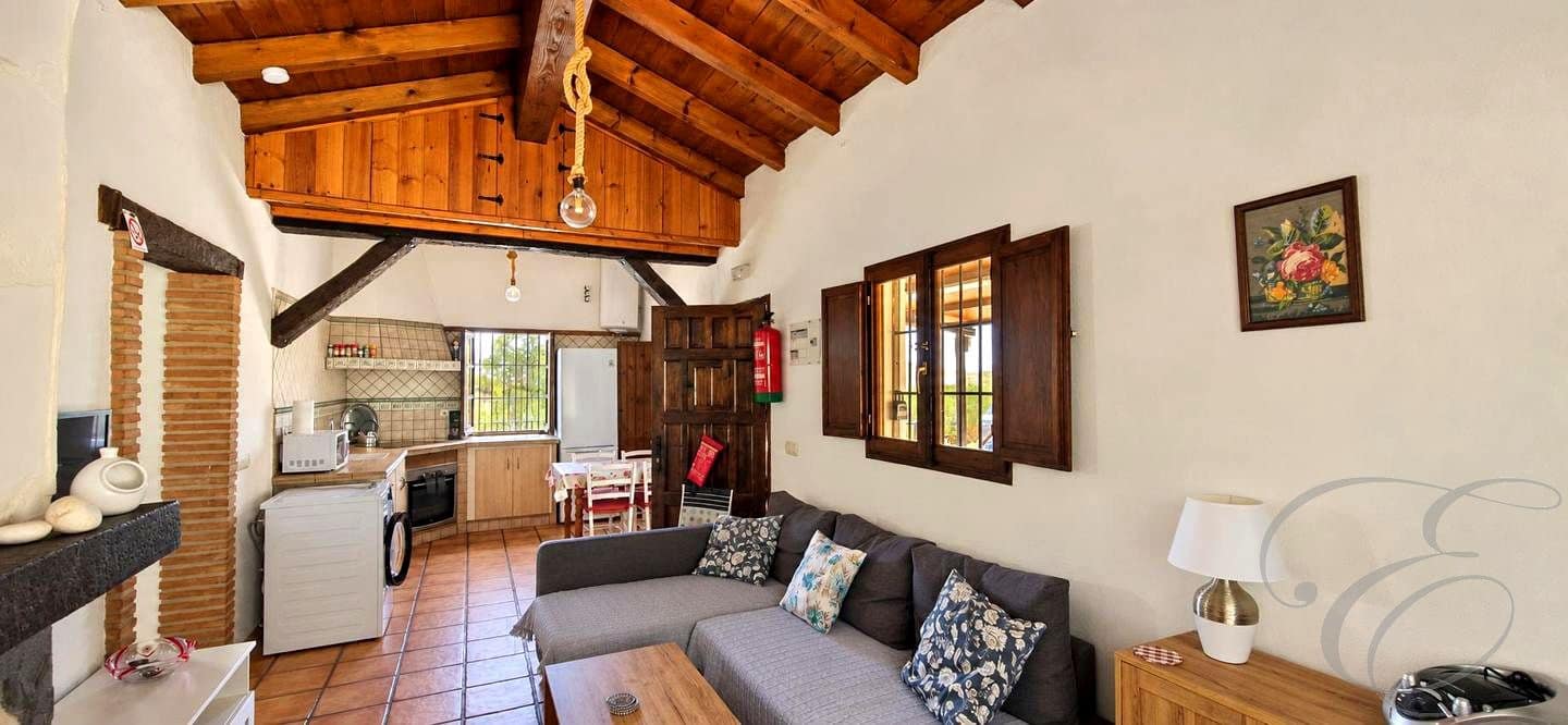 2 bedroom Finca/Country House for sale in Villanueva de la Concepcion with pool - € 235,000 (Ref: 10043555)