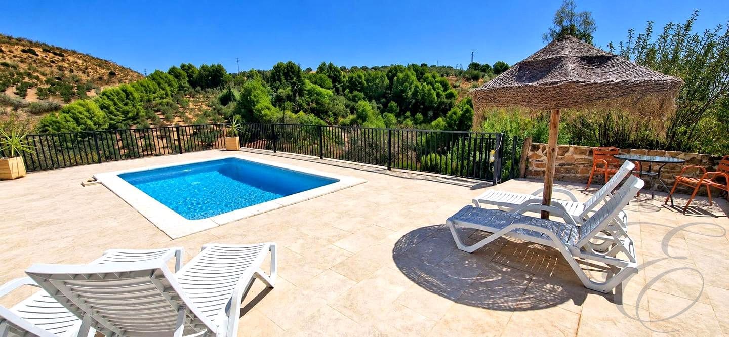 2 bedroom Finca/Country House for sale in Villanueva de la Concepcion with pool - € 235,000 (Ref: 10043555)