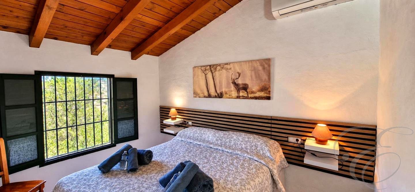 2 bedroom Finca/Country House for sale in Villanueva de la Concepcion with pool - € 235,000 (Ref: 10043555)