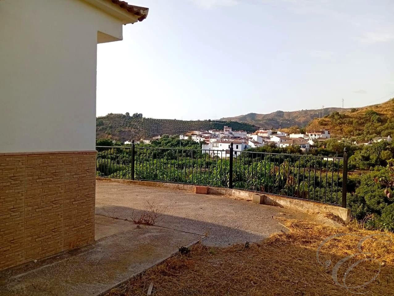 Finca/Casa Rural de 2 habitaciones en Benamargosa en venta - 300.000 € (Ref: 10060815)