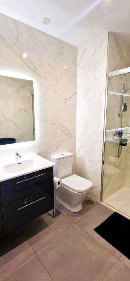 Piso de 3 habitaciones en Caleta de Vélez en venta con piscina garaje - 360.000 € (Ref: 10095363)