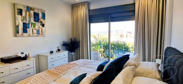 Piso de 3 habitaciones en Caleta de Vélez, Vélez-Málaga en venta con piscina garaje - 360.000 € (Ref: 10095363)