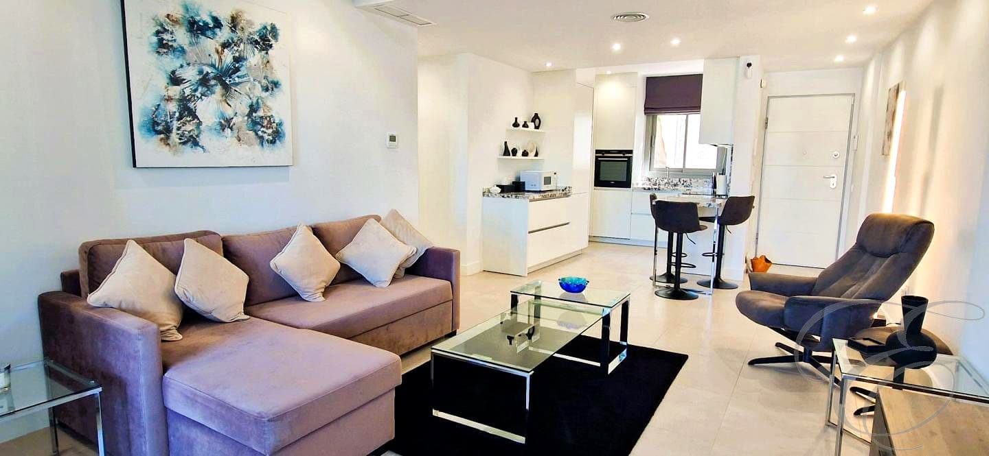 Piso de 3 habitaciones en Caleta de Vélez en venta con piscina garaje - 360.000 € (Ref: 10095363)