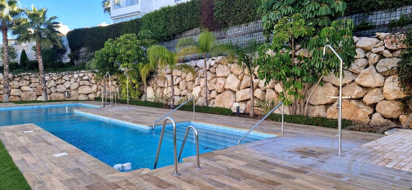 Piso de 3 habitaciones en Caleta de Vélez en venta con piscina garaje - 360.000 € (Ref: 10095363)